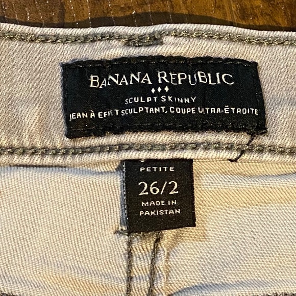 Banana Republic Factory Sculpt Skinny Grey Jeans - Picture 10 of 12